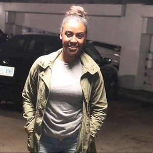 Meet your Posher, Courtney